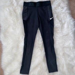 Women’s Nike Dri-fit leggings